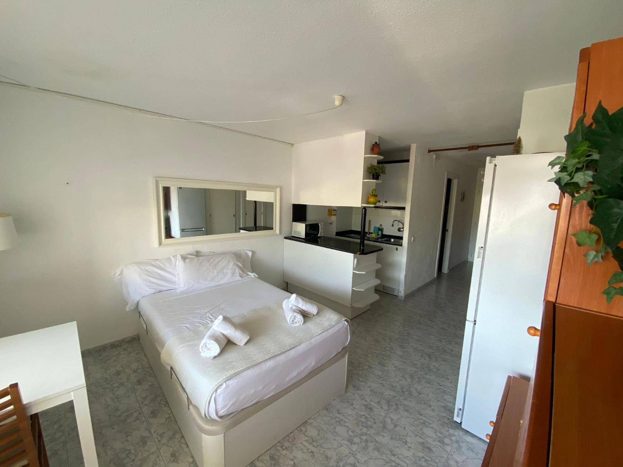 The Moon Studio By Hello Homes Sitges Esterno foto